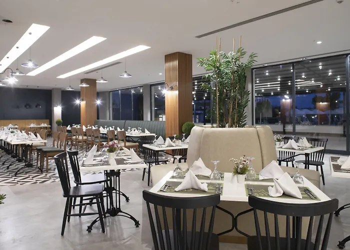 Garden & Ξενοδοχείο 5*
