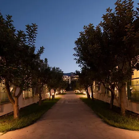 Garden & Ξενοδοχείο 5*