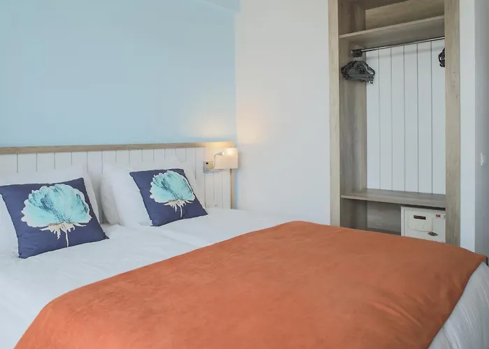 Otel Garden & 5*