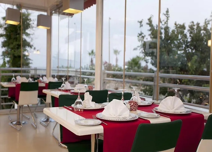 Hotel Garden & 5*